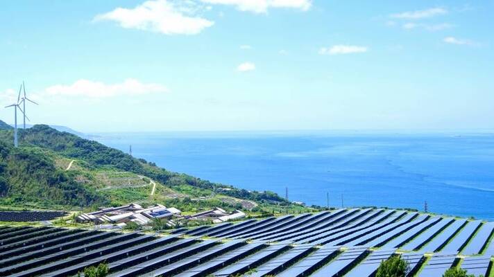 Solar energy near the sea